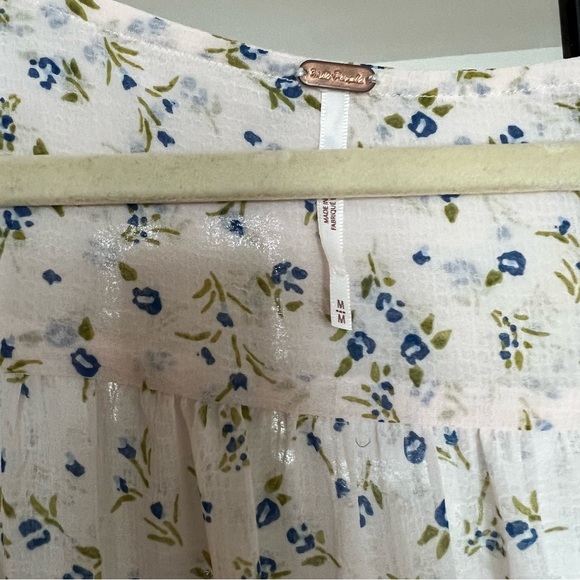 Free People floral blouse - Picture 2 of 4